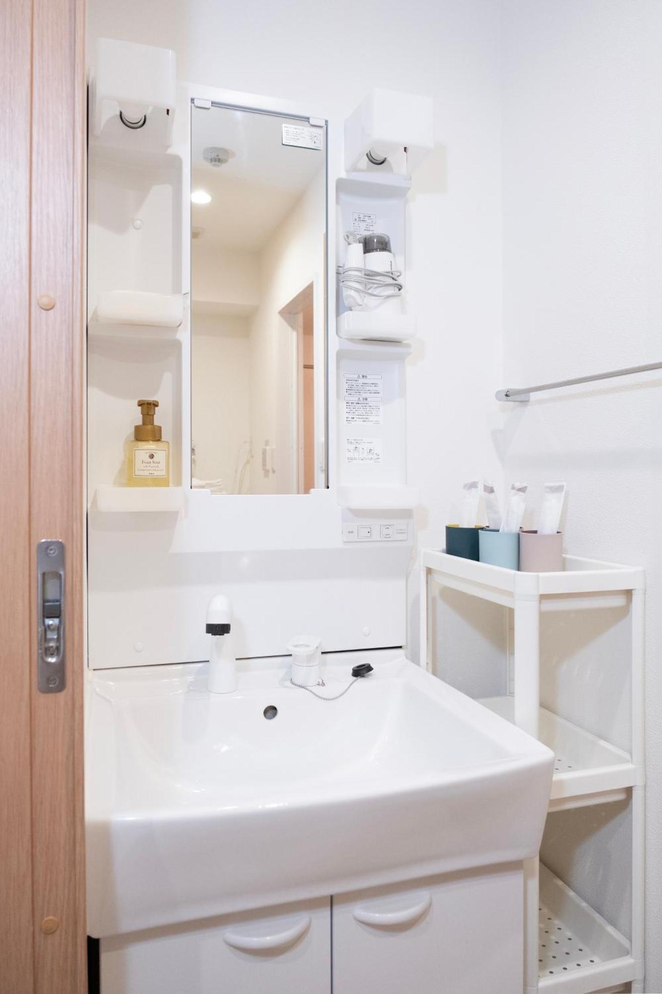 The Peak Shinsaibashi Apartment โอซาก้า ภายนอก รูปภาพ